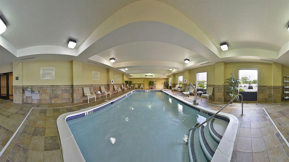 Hampton Inn Utica Extérieur photo