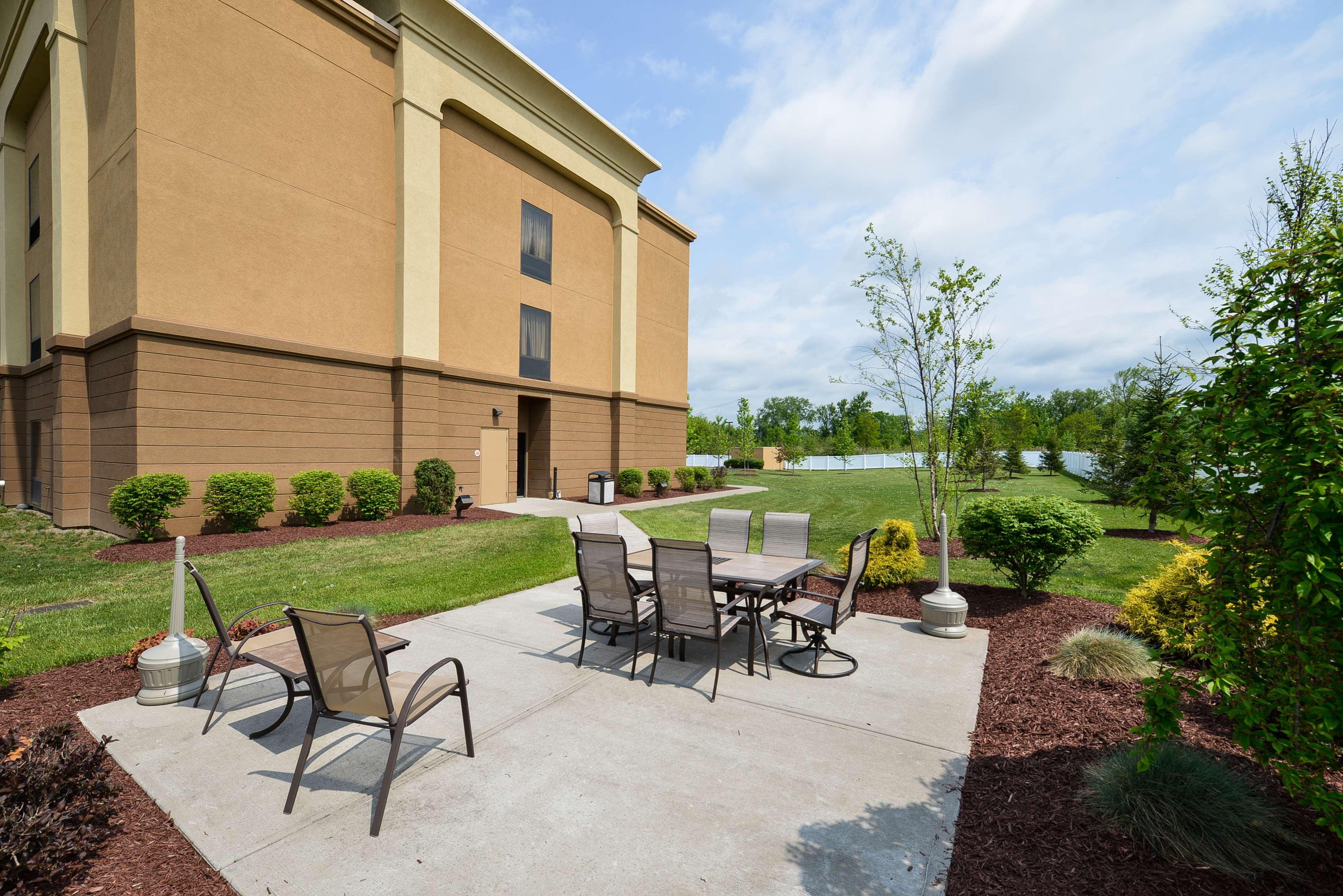 Hampton Inn Utica Extérieur photo