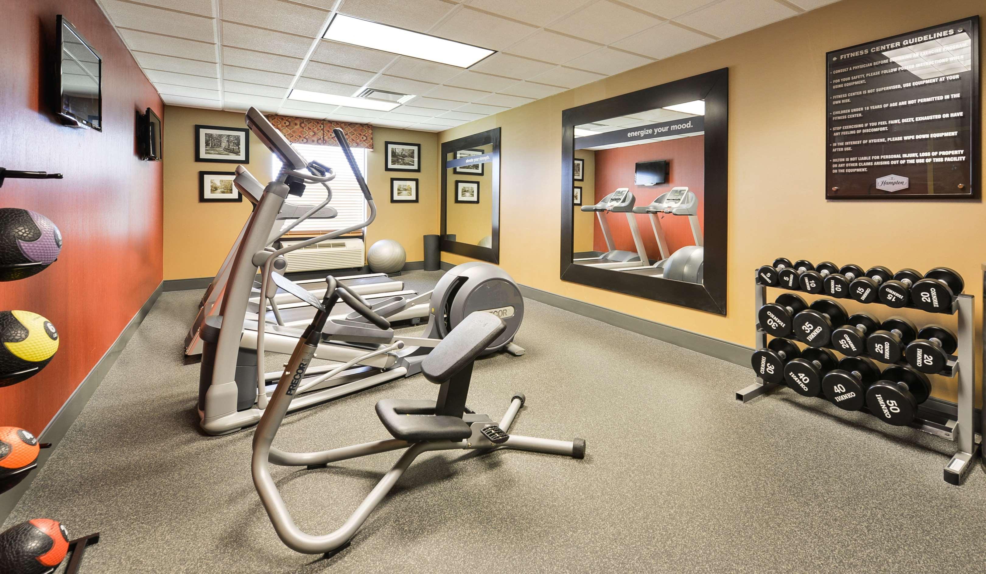 Hampton Inn Utica Extérieur photo