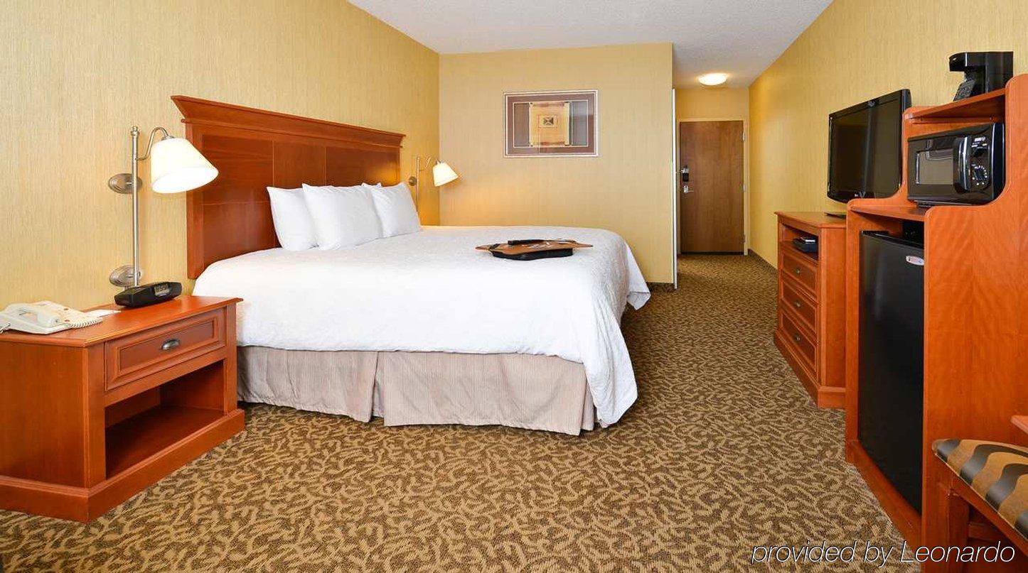 Hampton Inn Utica Extérieur photo
