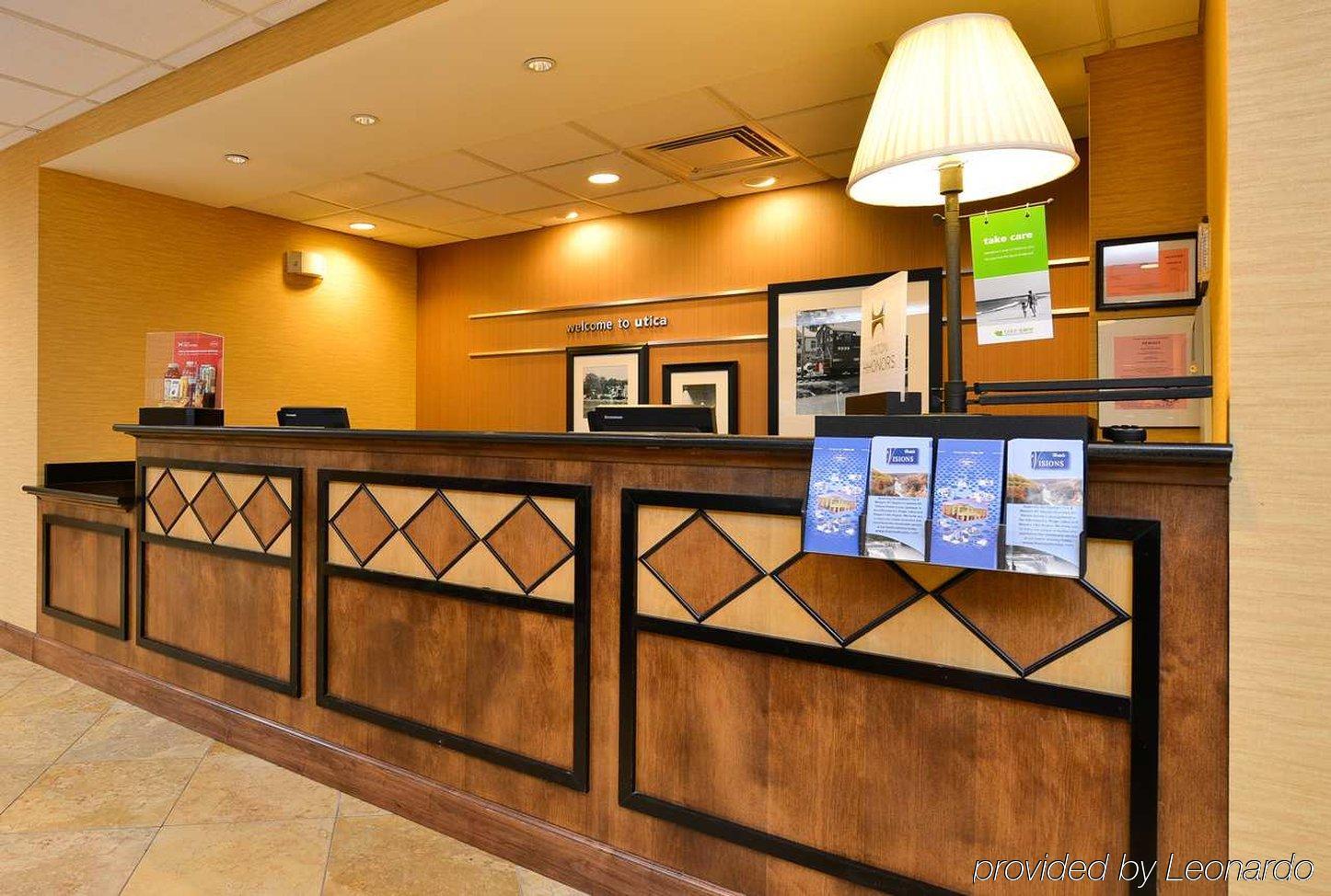 Hampton Inn Utica Extérieur photo