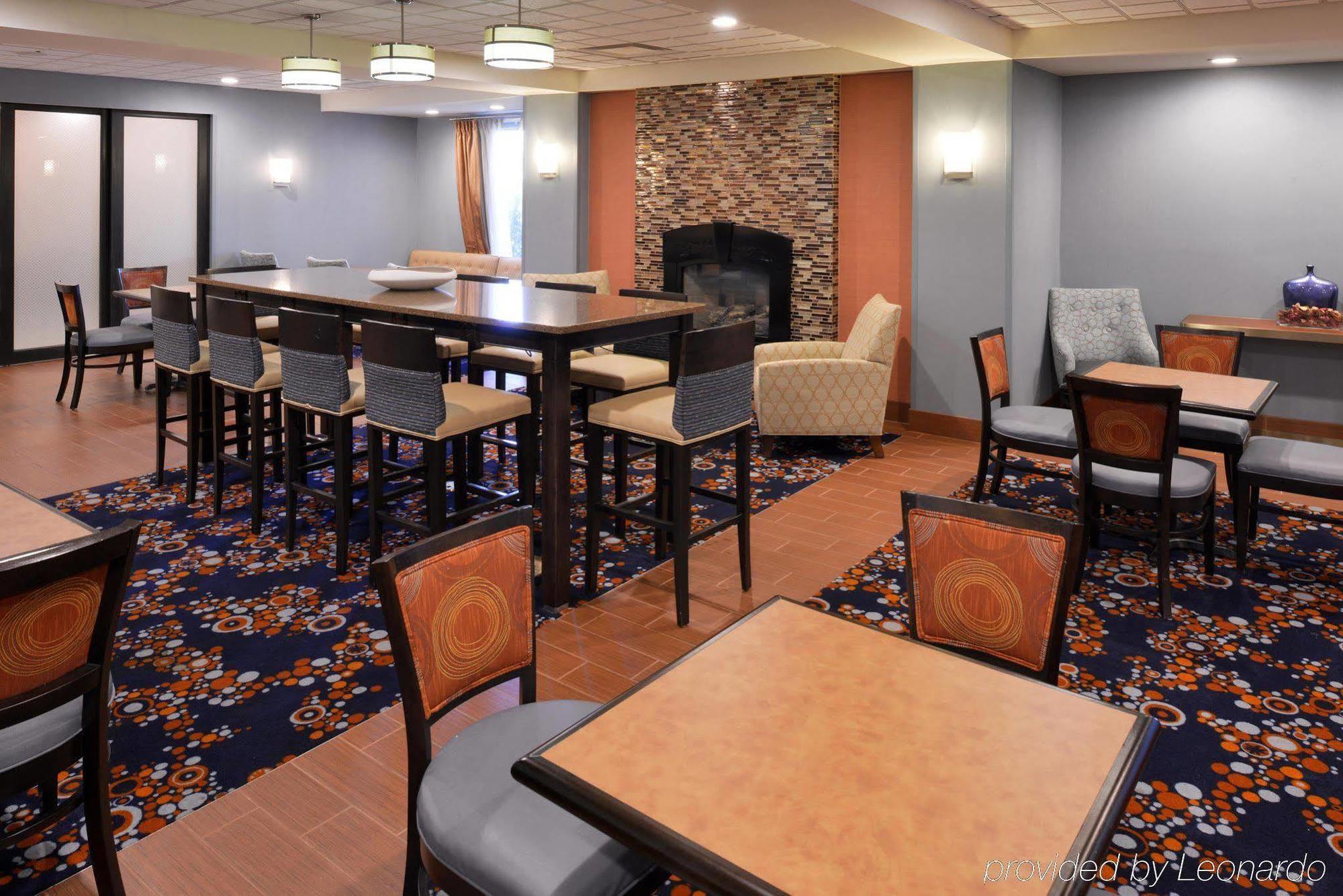 Hampton Inn Utica Extérieur photo