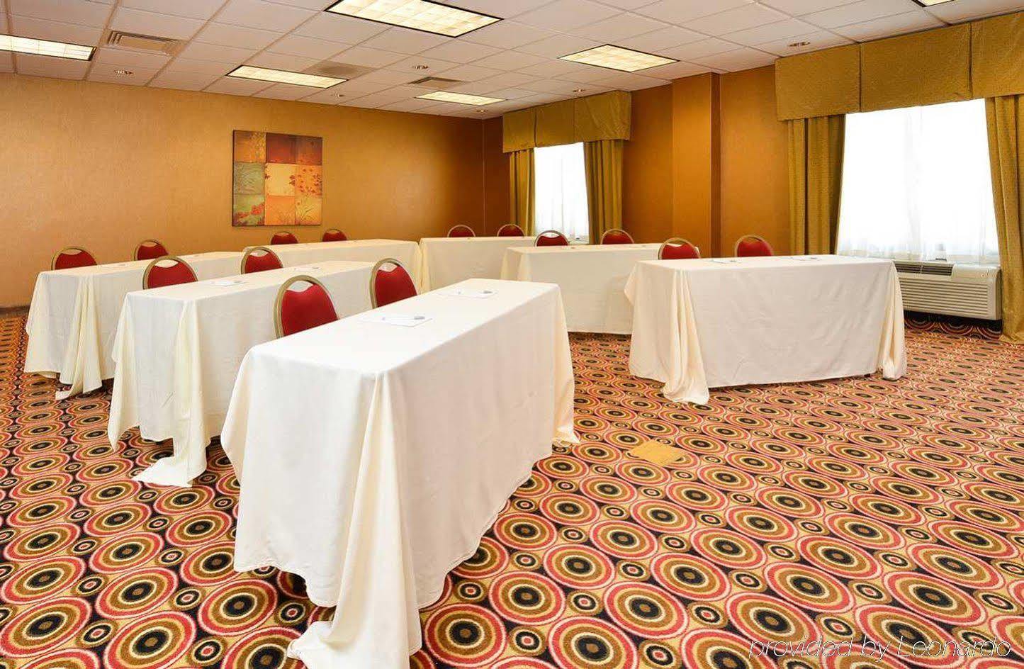 Hampton Inn Utica Extérieur photo