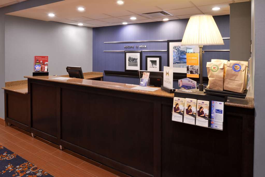 Hampton Inn Utica Intérieur photo